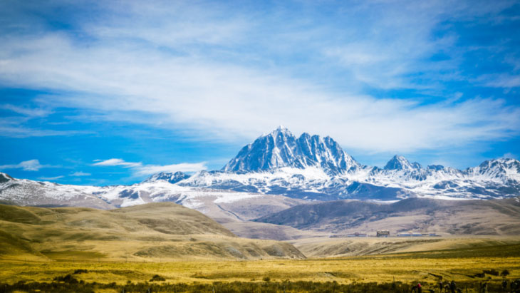 【亚拉雪山环线】邂逅雅拉女神、藏区四大神山之—雅拉雪山、奇域墨石、中路藏寨
