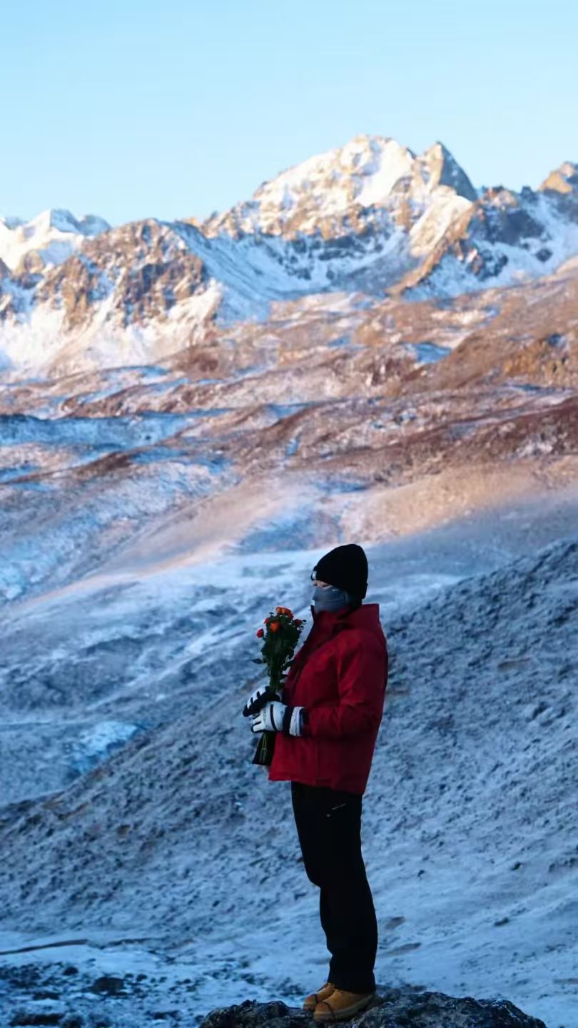 1763698329797391.jpg 000e35bee7e8317c4e8631dcd927664.jpg