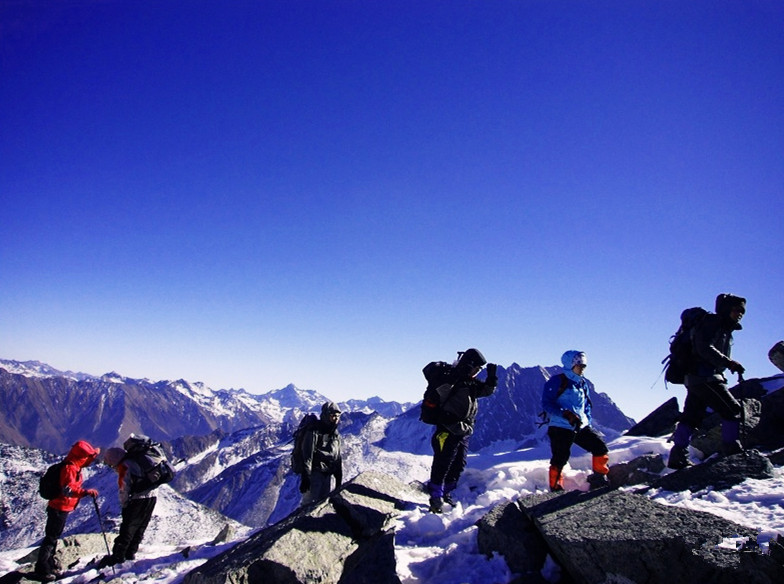 【奥太娜】奥太娜2日攀登，初级入门雪山体验，带你领略三奥雪山美景！（每天发团）