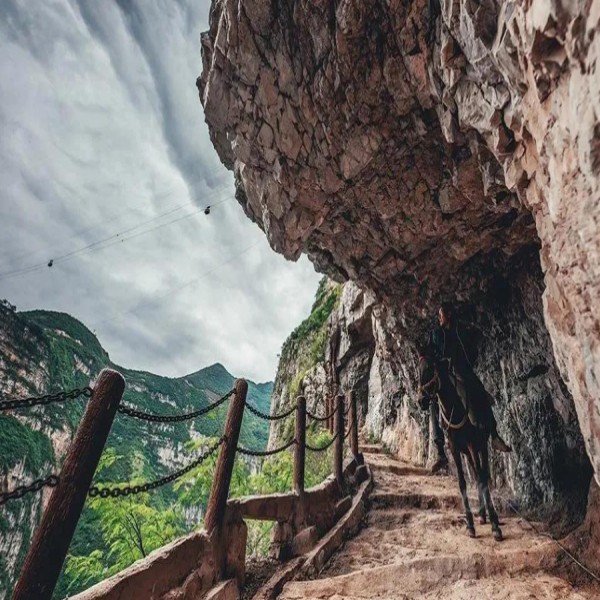 【徒步|古路村】探秘悬崖上的村庄一线天，绝壁之上的古骡马道