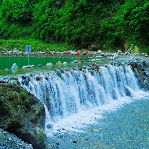 【避暑|回龙沟峡谷】悠野逸行山间大峡谷，瀑布群落密布，徒步溯溪好去处