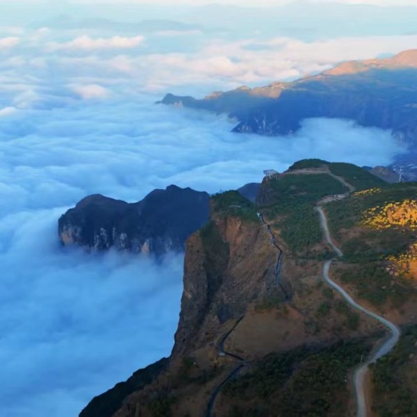 【乌蒙秘境|大山包】云南冬日私藏！观云海日出黑颈鹤，超小众峡谷天险！