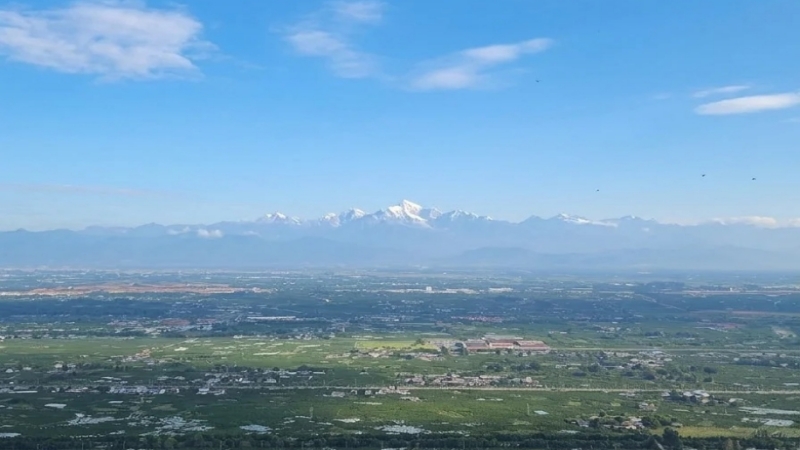 【徒步|蒲江长秋山】成都周边的雪山观景台，赴一场春日山野之约