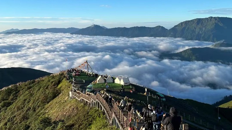 【东拉山+达瓦更扎】尽享川西双倍浪漫，从幽谷秘境到云端仙境，成都周边封神景观